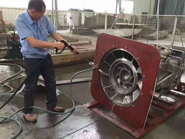 高压清洗机清洗油污使用现场