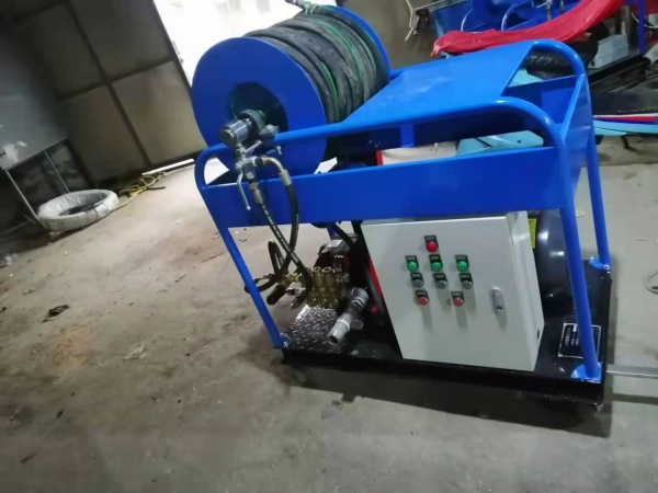 柱塞式高压管道清洗机